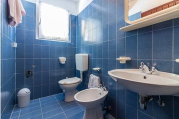 Croaţia Privát Labin, Exteriorul